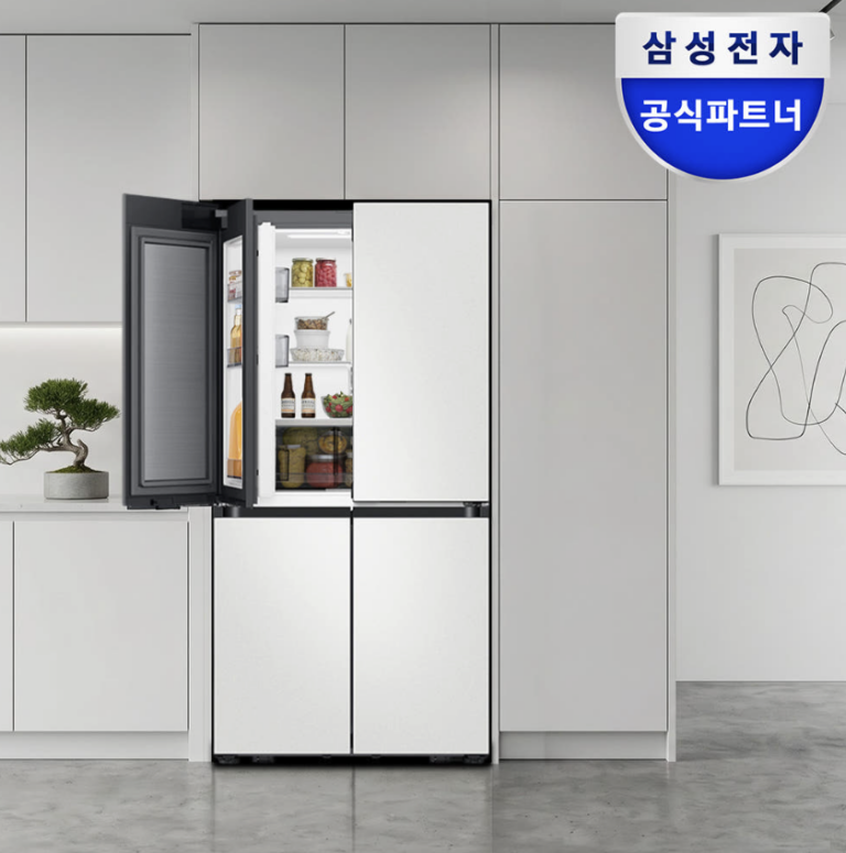 주방 인테리어까지 완성해주는 삼성 RM70F63M2A 키친핏 냉장고 4도어 636L 2등급 푸드쇼케이스 비스포크 248만원대 최저가 정보 및 장단점 비교